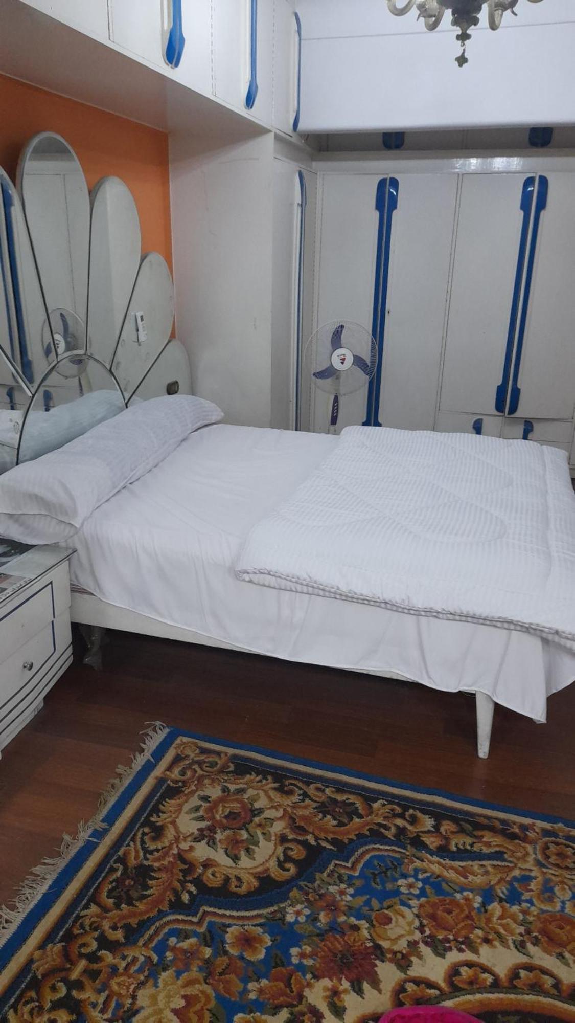 Hs 4 Apartment Cairo