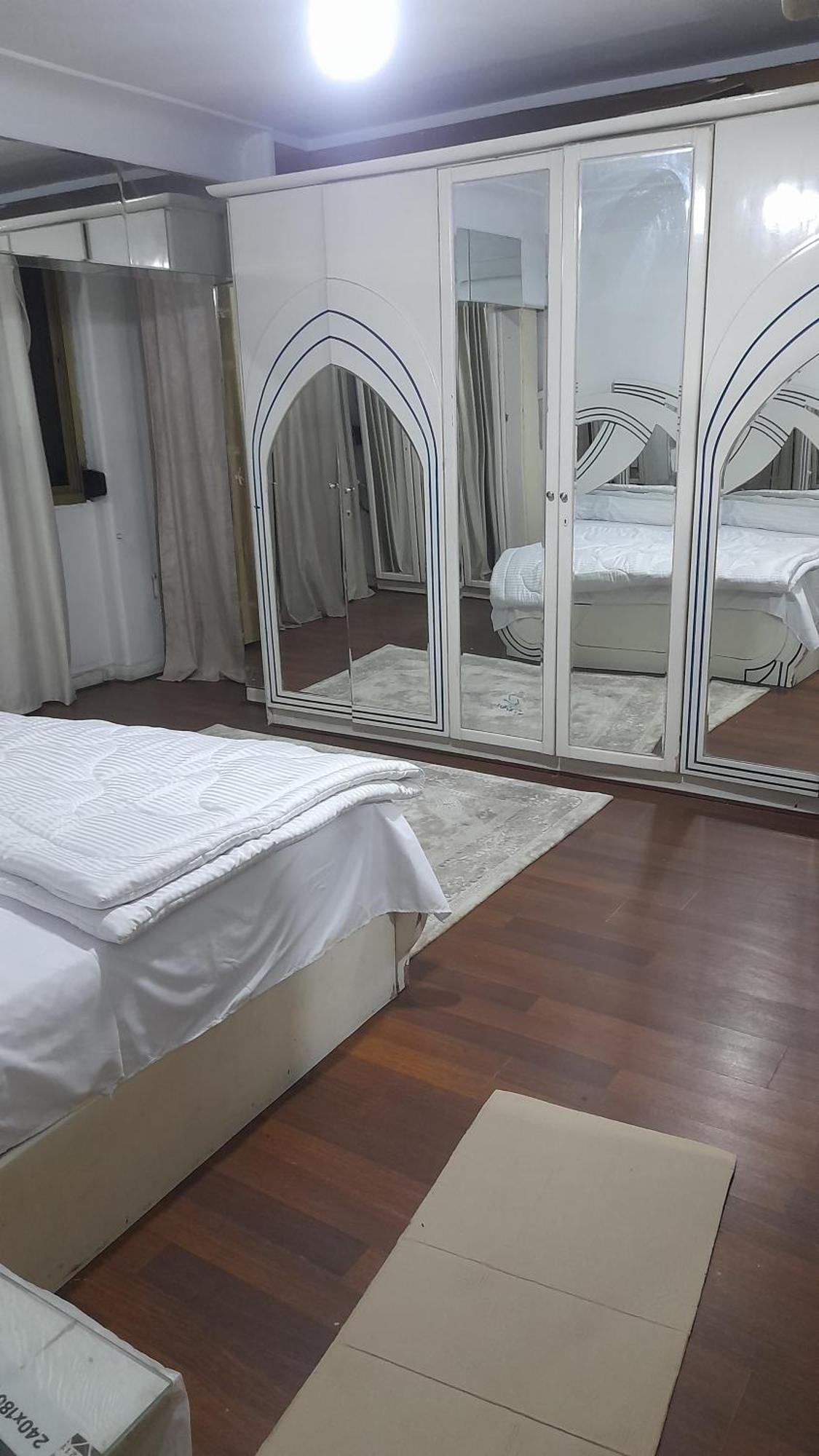 Hs 4 Apartment Cairo