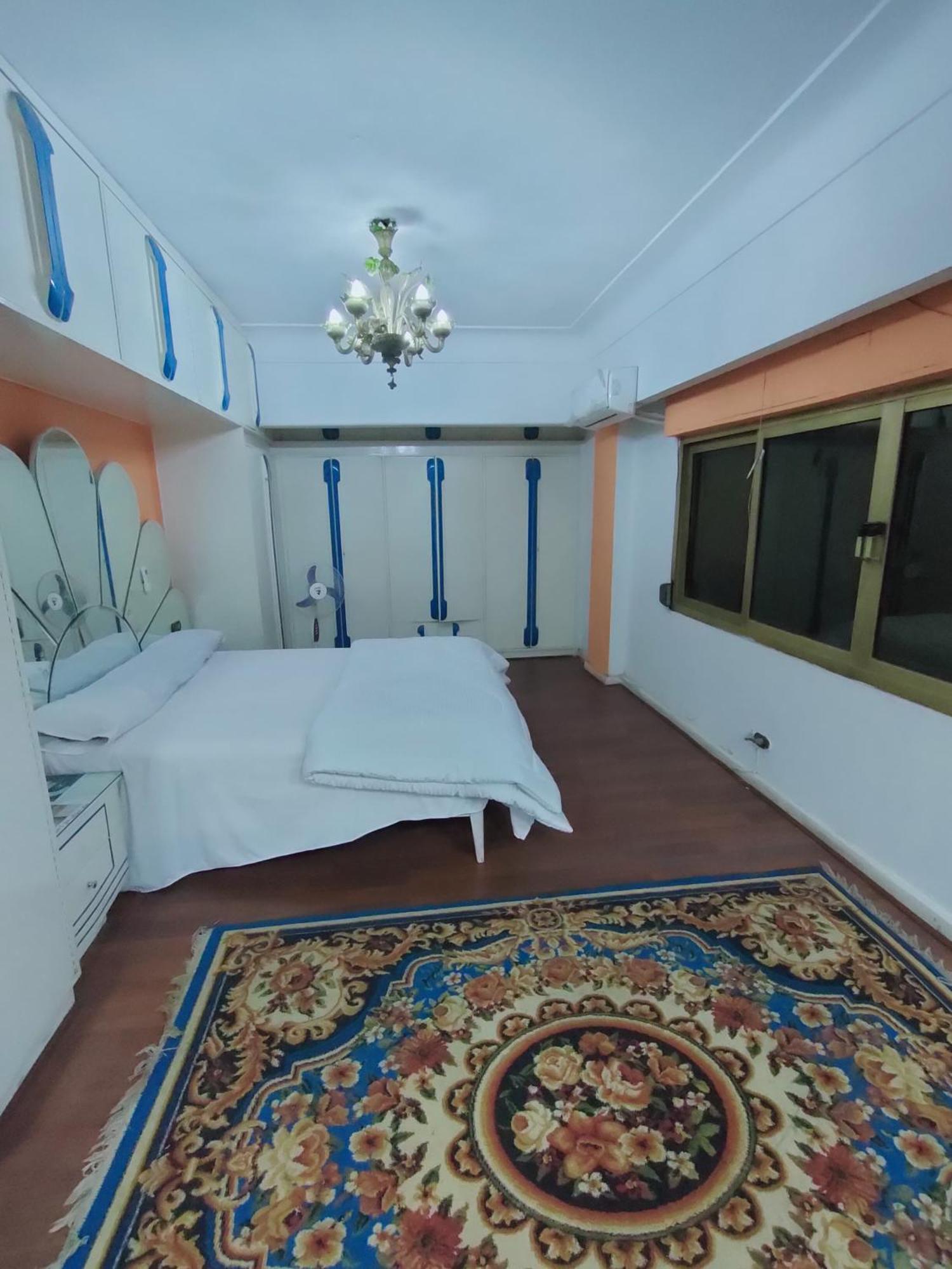 Hs 4 Apartment Cairo